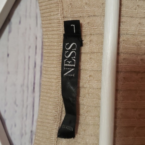NESS sweater - Picture 3 of 7